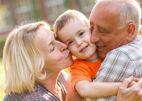 imagenes de abuelas y nietas|imagenes de abuelos.